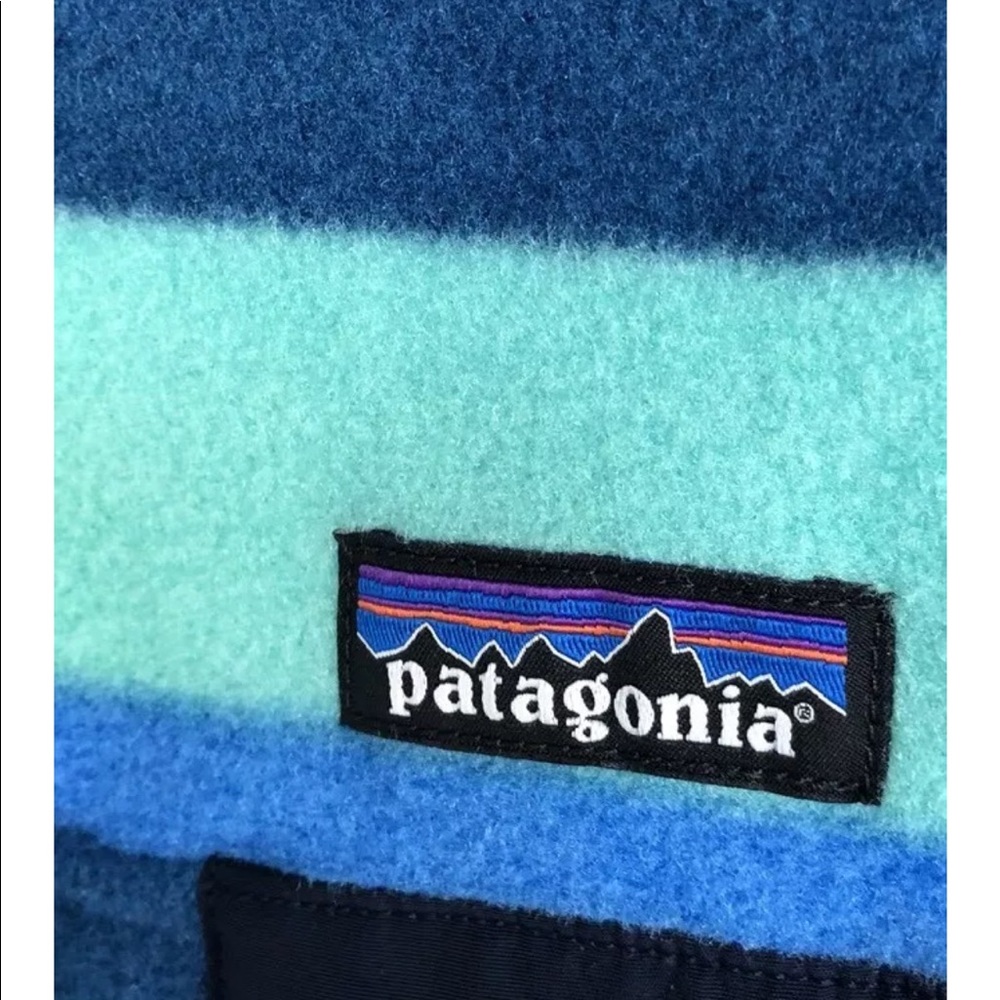 Patagonia Pulloever with Stripes - Picture 5 of 6